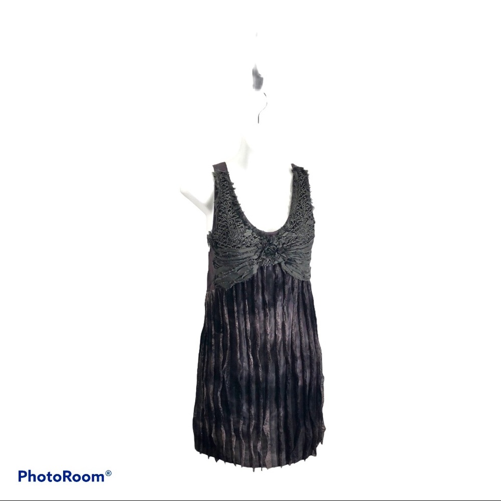 Pretty Angel Black Sleeveless Tunic